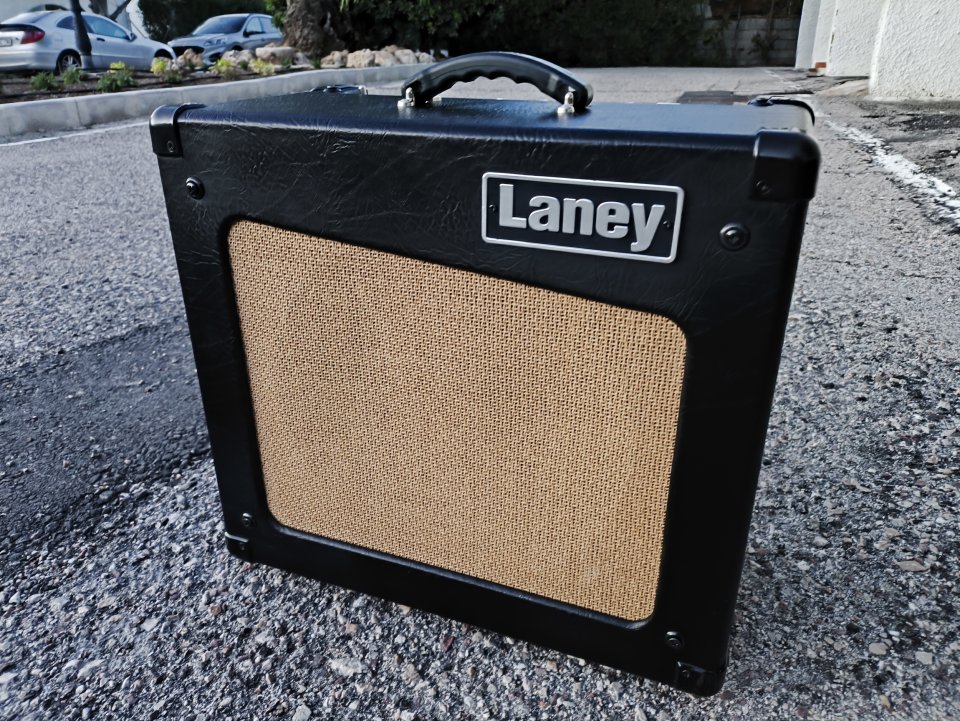 Combo Laney Cub12R a válvulas