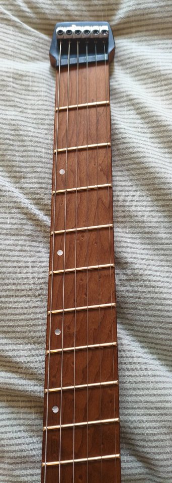 Ibanez QX52 headless mejorada