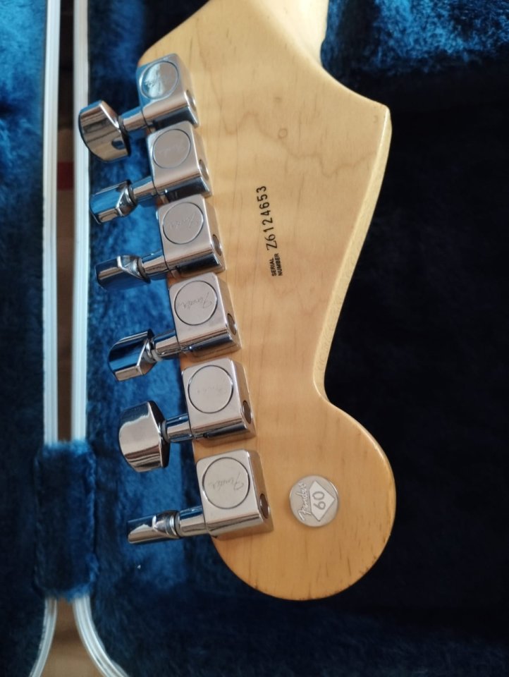 Fender Stratocaster 60 aniversary Usa de segunda mano · Foto 4 de 9 · Málaga · 1100 €