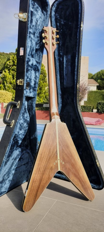 LUCY Albert King flying V by Luthier's Hut