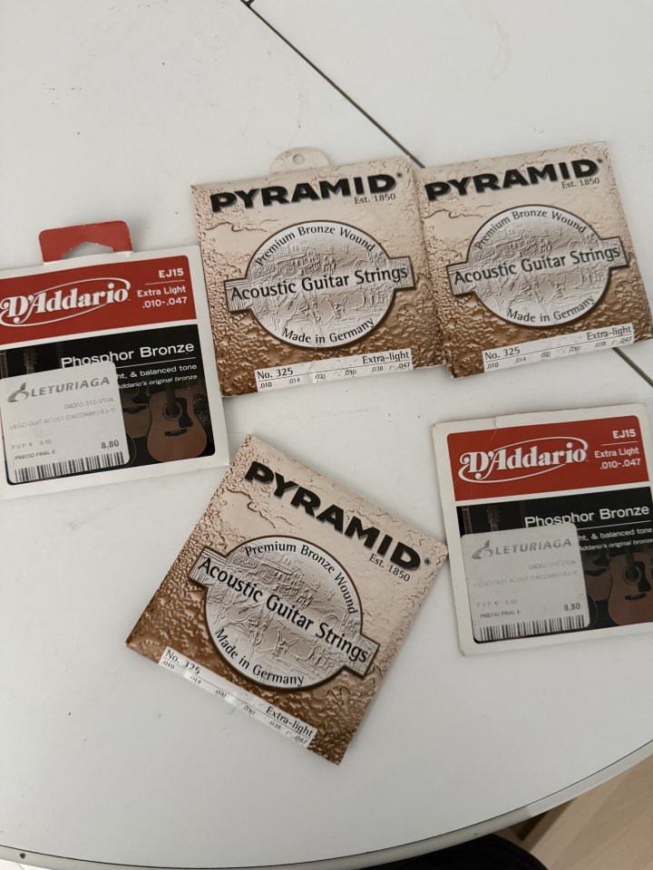 Cuerdas varias de segunda mano · Madrid · 15 €
