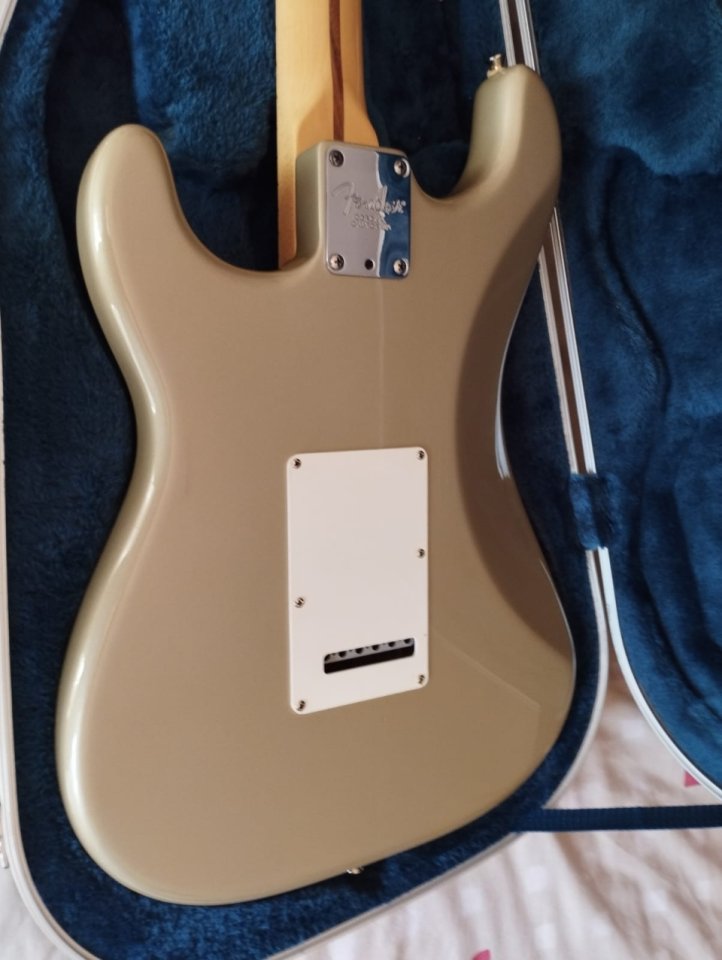 Fender Stratocaster 60 aniversary Usa de segunda mano · Foto 6 de 9 · Málaga · 1100 €