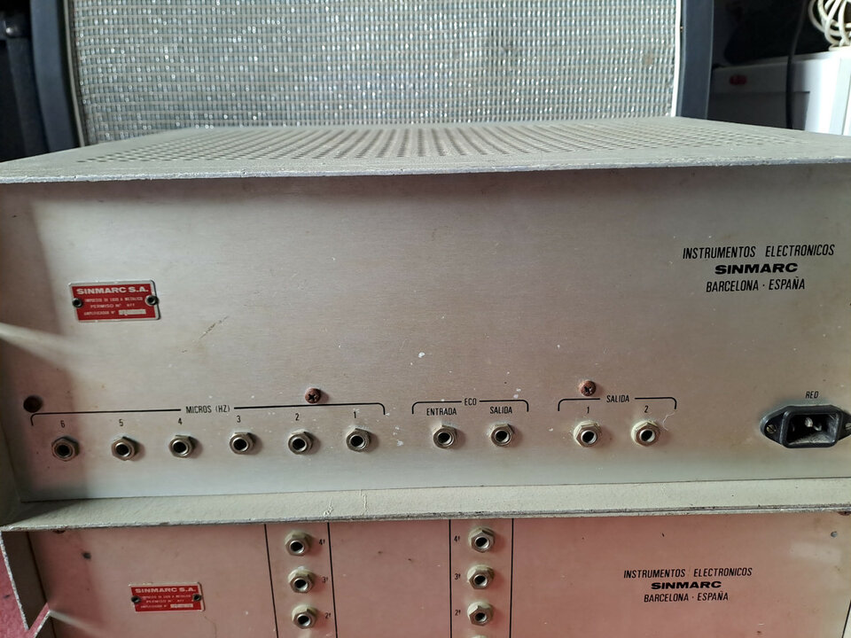 Previo a valvulas sinmarc MV60 R de los años70