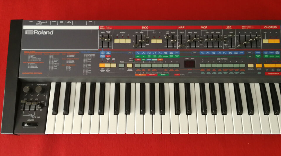 Roland Juno-106