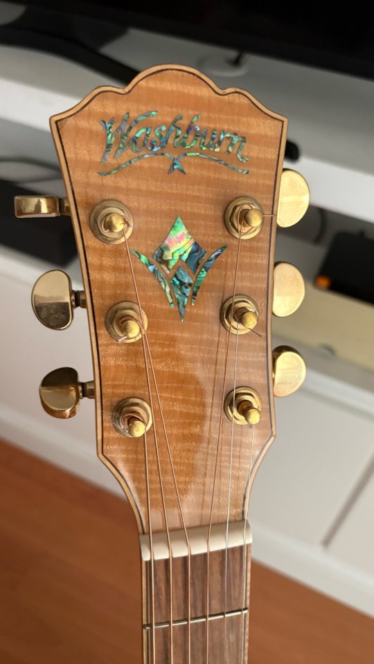 Washburn WJ-45SCE Natural de segunda mano · Foto 7 de 8 · Madrid · 250 €