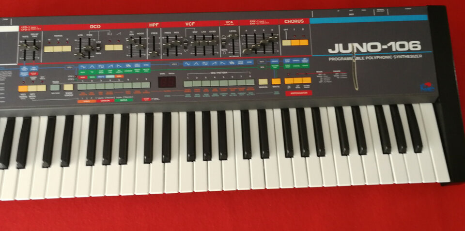 Roland Juno-106