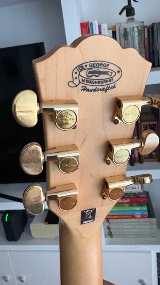 Washburn WJ-45SCE Natural de segunda mano · Foto 8 de 8 · Madrid · 250 €