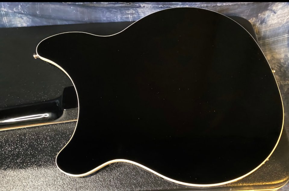 Rickenbacker 360 Jetglo 2026 , Nueva aun sin estrenar. de segunda mano · Foto 5 de 6 · Madrid · 2750 €