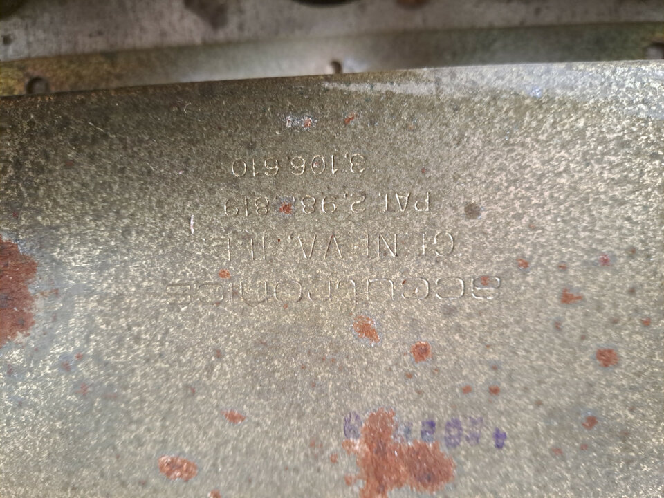 Previo a valvulas sinmarc MV60 R de los años70