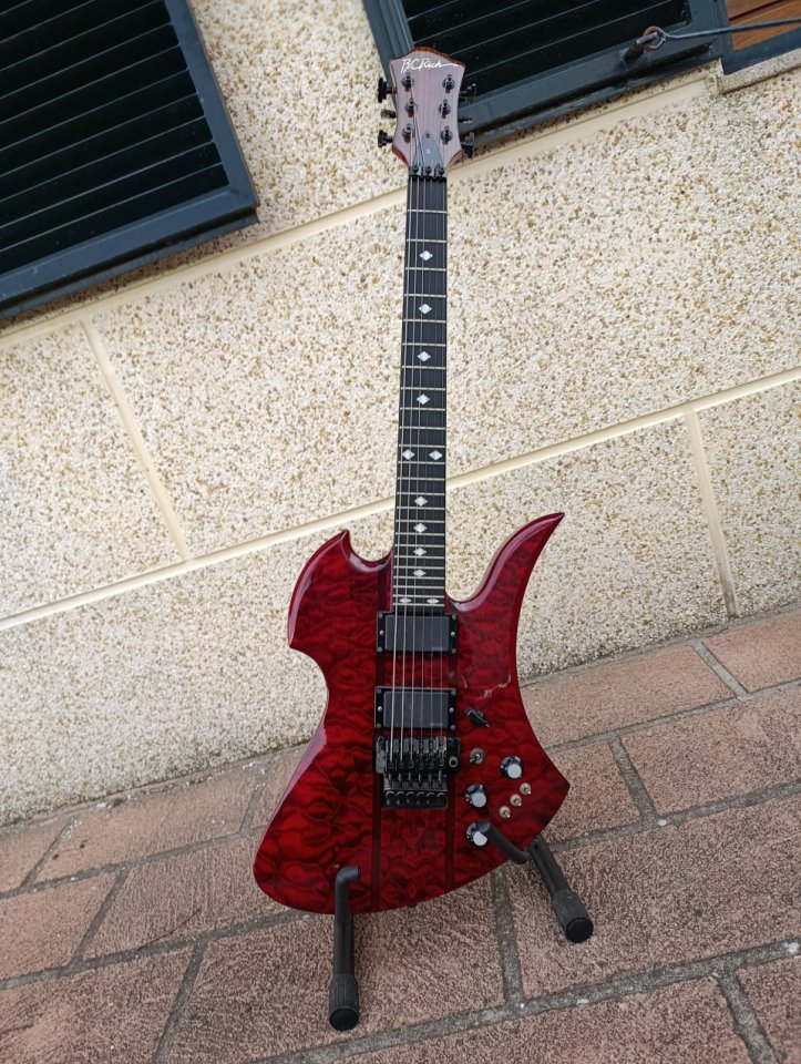BC Rich Mockingbird ST Corea