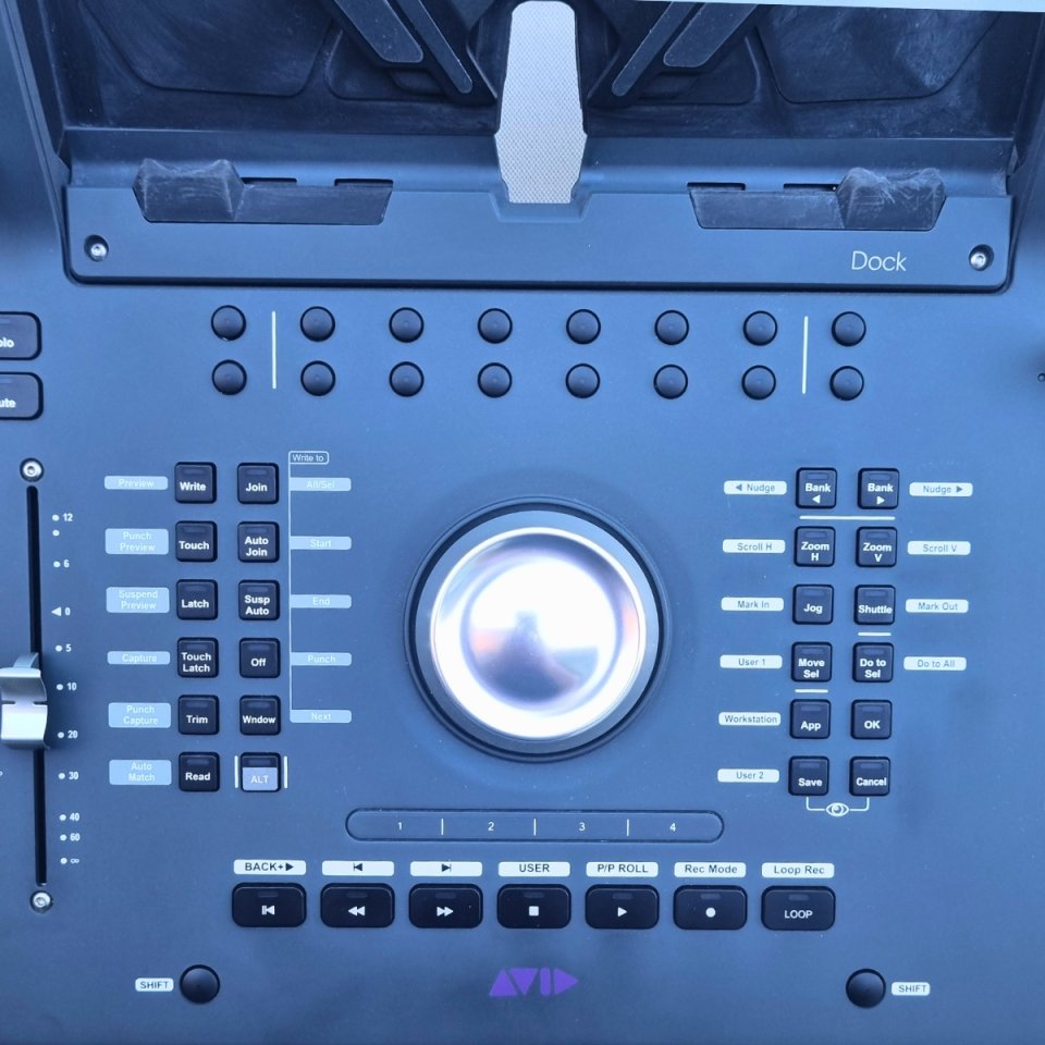 Avid Dock - Superficie de Control DAW - EUCON de segunda mano · Foto 3 de 4 · Pontevedra · 800 €