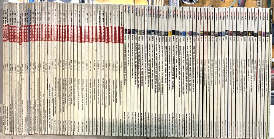 Más de 170 revistas de música con sus Cd,s.