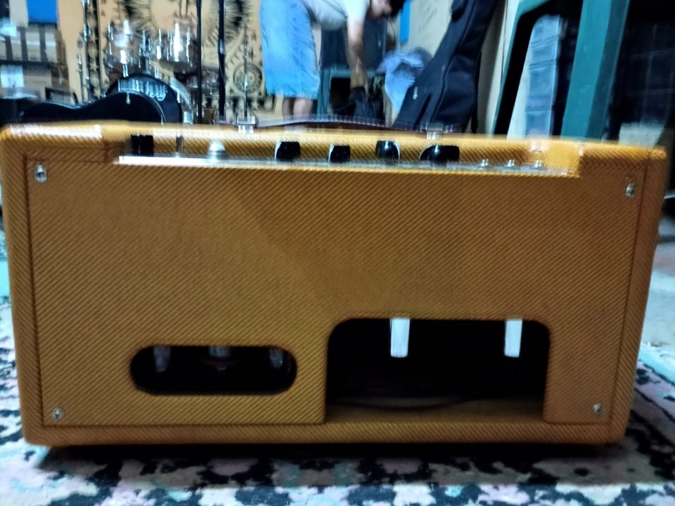 Clon Fender Vibrolux 5F11