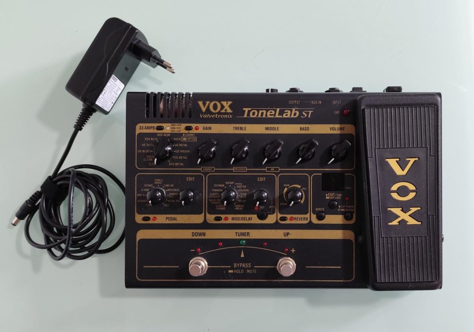 Pedalera multiefectos VOX ToneLab ST