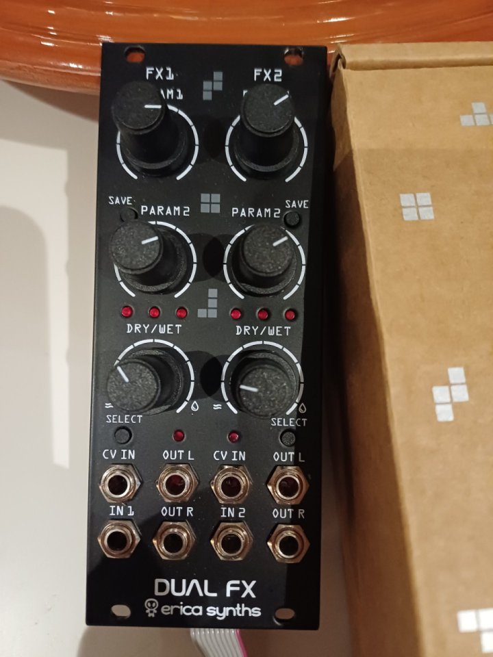 Erica Synths Dual FX Eurorack de segunda mano · Foto 3 de 3 · Zaragoza · 180 €