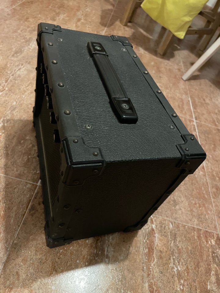 Roland Jazz Chorus JC-20