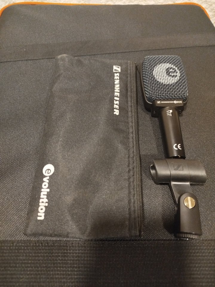 Sennheiser e906 de segunda mano · Foto 2 de 2 · Madrid · 90 €