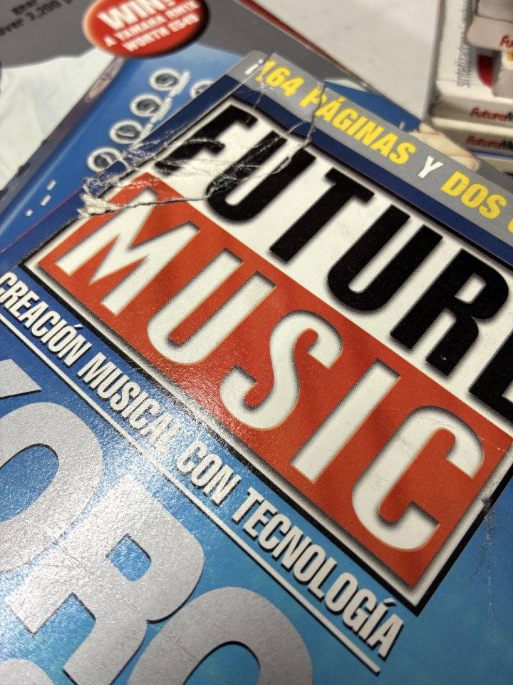 Más de 170 revistas de música con sus Cd,s.