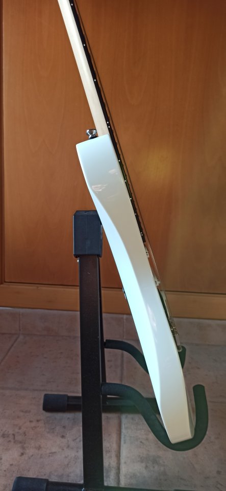 cambio Ibanez GRG 140-WH por modelo les paul de precio similar