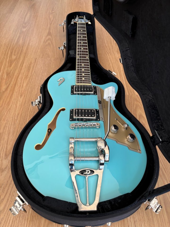 Duesenberg Starplayer TV Narvik Blue