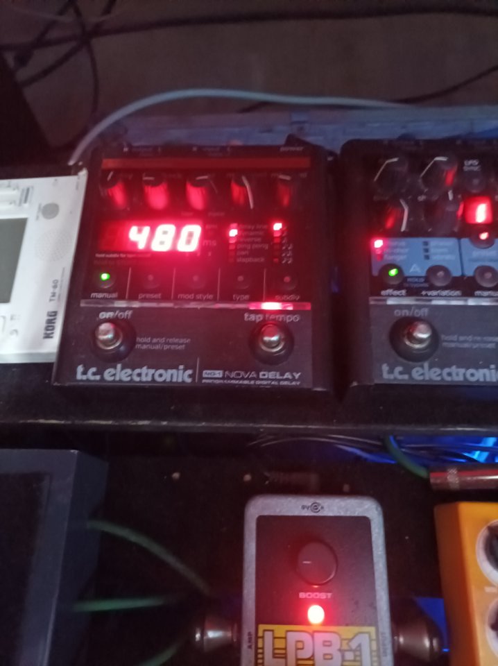 Vendo tc electronic Nova Delay y Nova Modulator