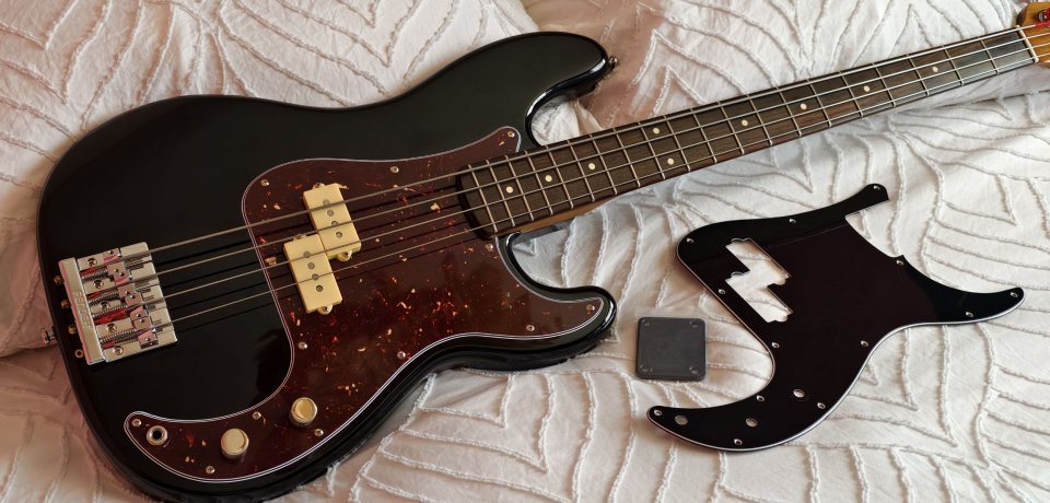 Fender Sire Precision P5R Black bass de segunda mano · Foto 1 de 10 · Lugo · 499 €