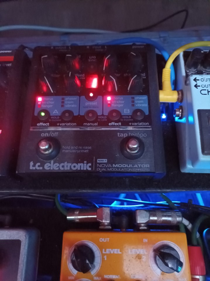 Vendo tc electronic Nova Delay y Nova Modulator