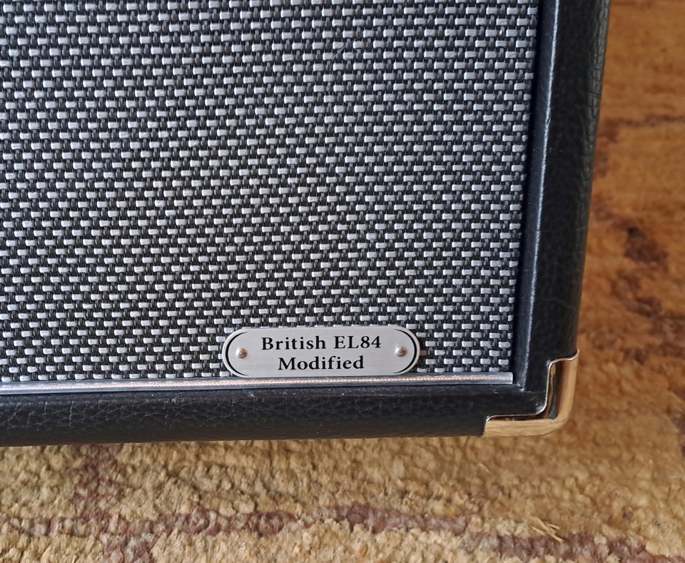 Roland Blues Cube Hot British EL84 Modified + Celestion Creamback de segunda mano · Foto 3 de 10 · Tarragona · 490 €