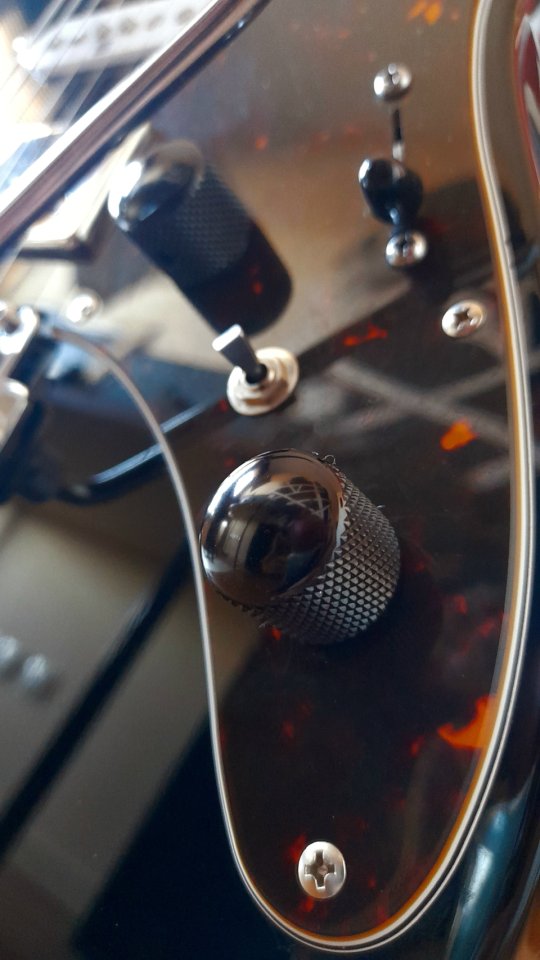 Ibanez AZ-2204 de segunda mano · Foto 5 de 10 · Guadalajara · 1250 €