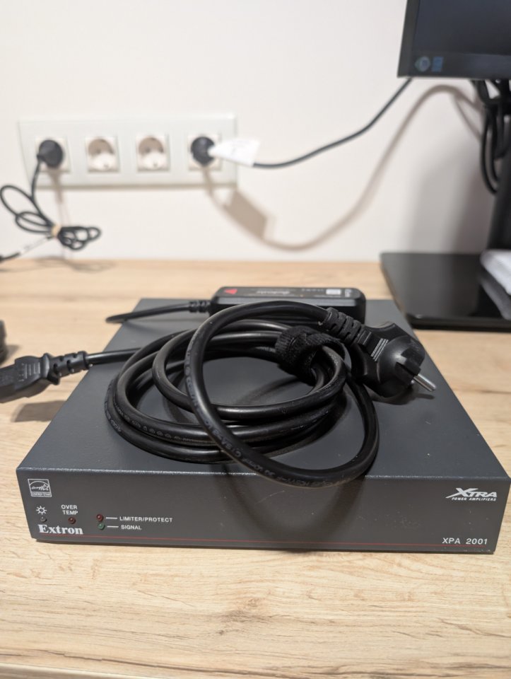 Lote 2x Sennheiser TCC2 + Extron + Dante de segunda mano · Foto 5 de 8 · Barcelona · 3500 €