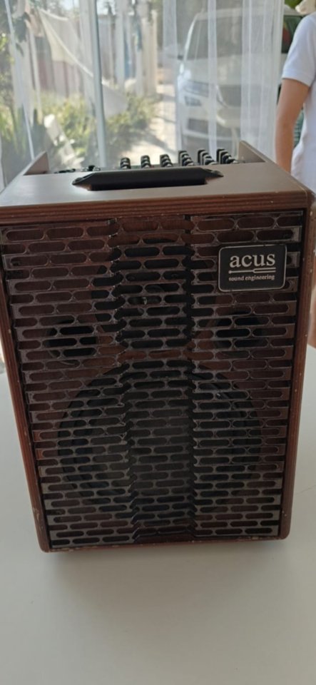 Amplificador acustico ACUS De 200w de segunda mano · Foto 9 de 9 · Cádiz · 680 €