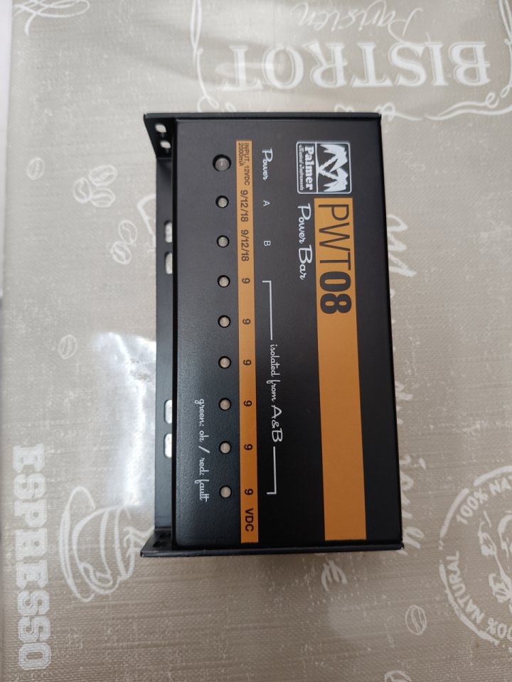 Palmer PWT08 Power Bar 9VDC de segunda mano · Foto 1 de 7 · León · 85 €