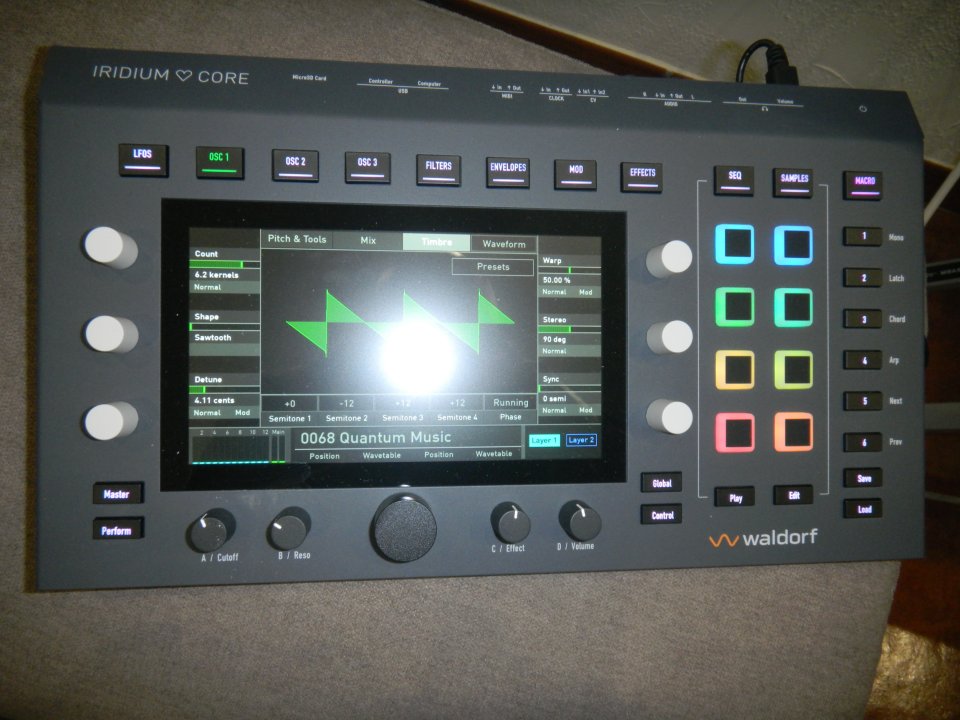 Waldorf Iridium CORE ( Reservado )