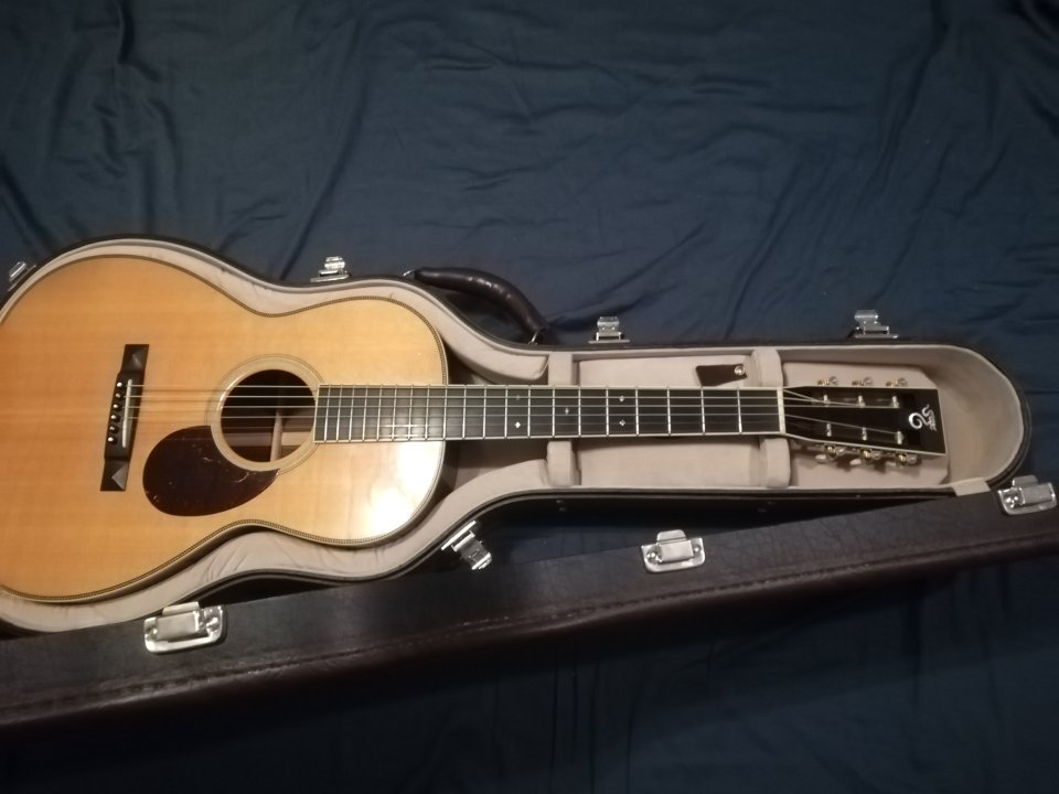 Acústica Santa Cruz 00 12 fret. Precio chollo. Añadidas más fotos.