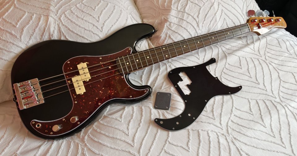 Fender Sire Precision P5R Black bass de segunda mano · Foto 3 de 10 · Lugo · 499 €