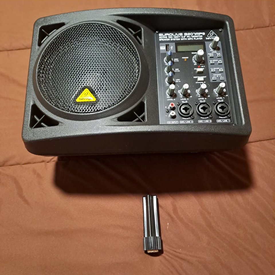 Behringer EUROLIVE B207MP3 Monitor Activo