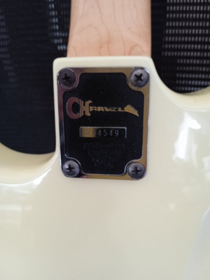 Título: Charvel/Jackson Model 4 Japón 1986 Superstrat