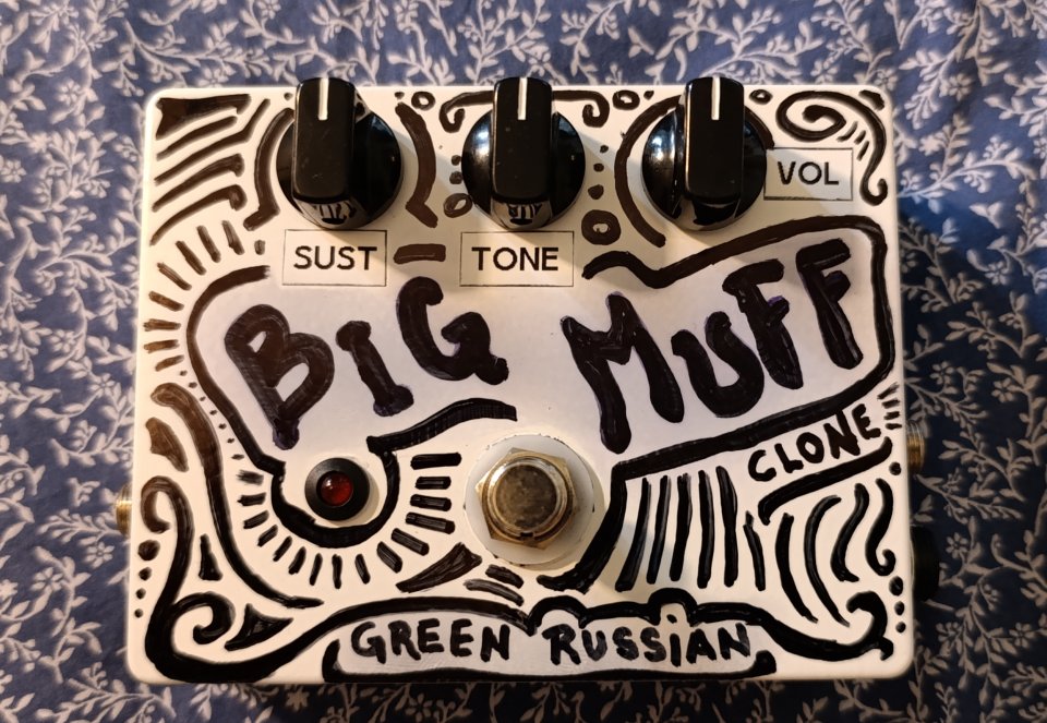 Pedal Rivertronic Big Muff Clone Green Russian de segunda mano · Foto 1 de 4 · Palencia · 30 €
