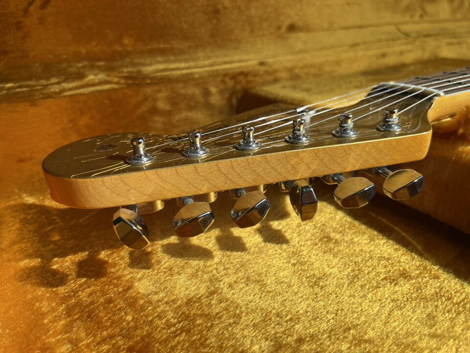 Jaguar 66 Custom Shop