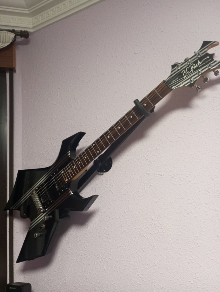 Bc rich warlock de segunda mano · Foto 2 de 4 · Bizkaia · 190 €