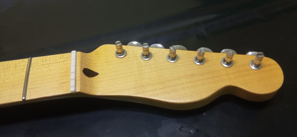 Mastil Telecaster radio 12 de segunda mano · Foto 1 de 4 · Lugo · 200 €