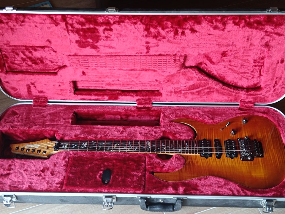 Ibanez RG8570Z J.Custom de segunda mano · Foto 6 de 6 · Tarragona · 2300 €