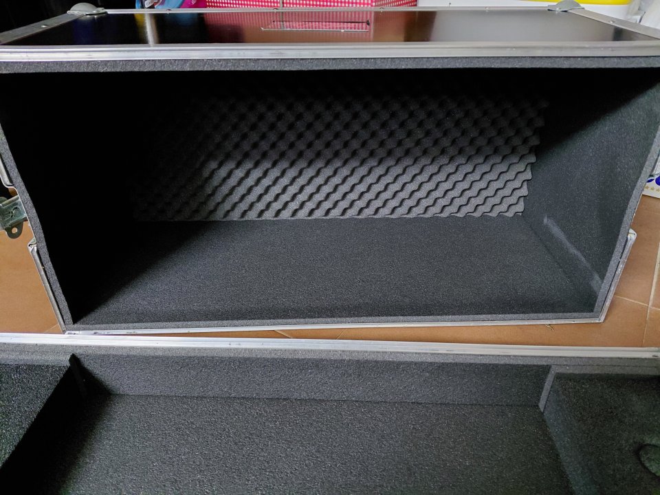 Cabezal Peavey 6505+ con Flight Case de segunda mano · Foto 8 de 10 · A Coruña · 900 €