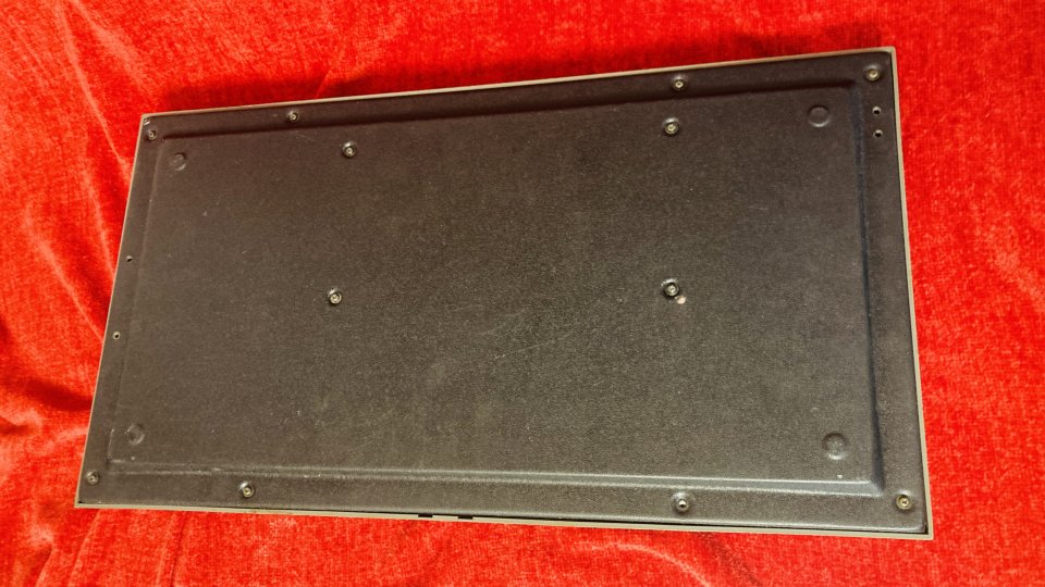 Roland SH-101 de segunda mano · Foto 3 de 3 · Valencia · 1300 €