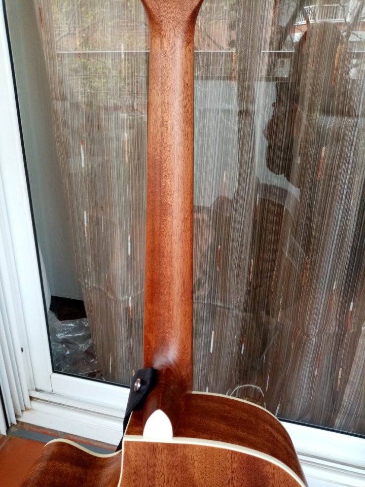 Cort L100F Electroacústica con tapa maciza de abeto y previo fishman