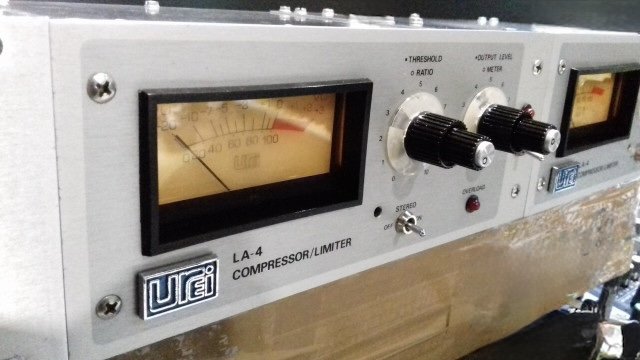 Urei LA4 (Pareja) de segunda mano · Foto 2 de 3 · Burgos · 1400 €