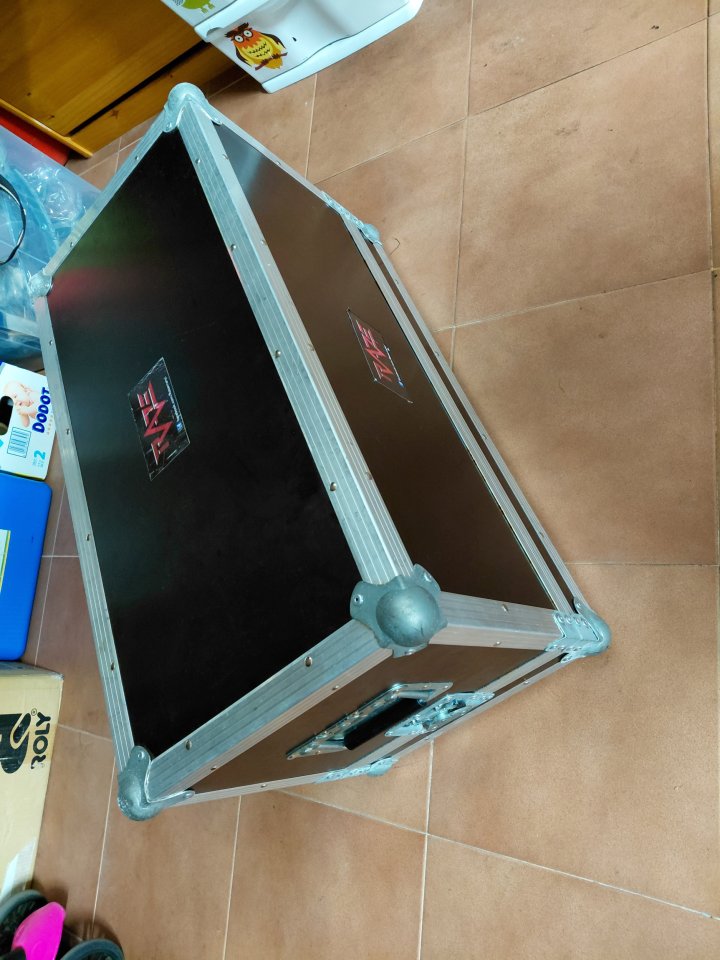 Cabezal Peavey 6505+ con Flight Case de segunda mano · Foto 9 de 10 · A Coruña · 900 €