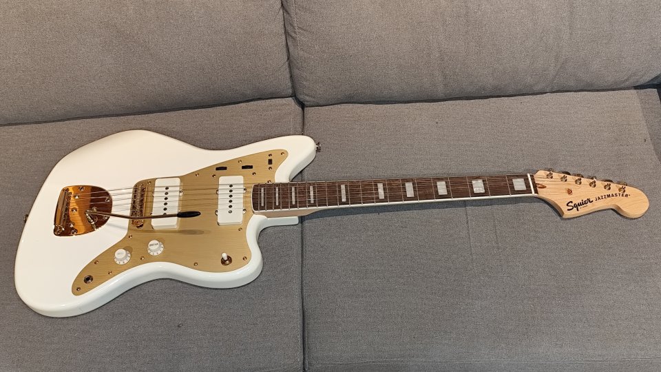 Fender Squire Jazzmaster 40th Anniversary de segunda mano · Foto 1 de 7 · Zaragoza · 450 €