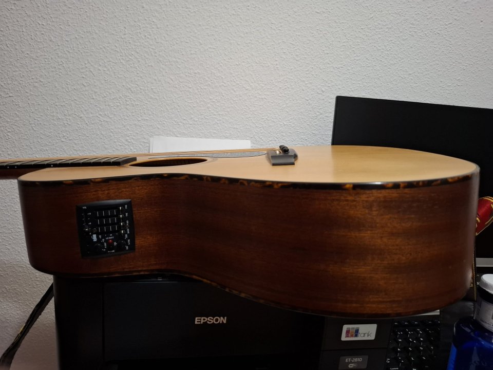 Guitarra acústica Lakewood de segunda mano · Foto 5 de 8 · Madrid · 1800 €