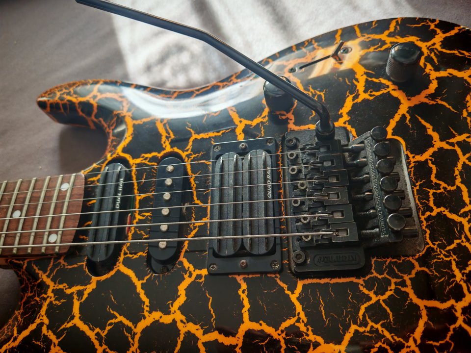 Kramer Superstrat crackle Naranja/Negro 90s